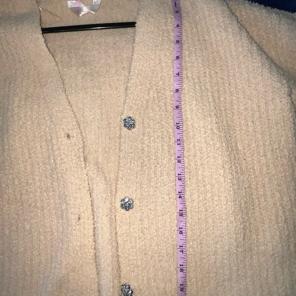 No‎ Boundaries Fuzzy Cropped Cardigan - Picture 7 of 8